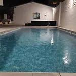 Con Piscina A Un Paso De La Playa *