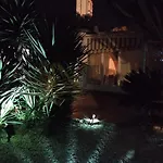Con Piscina A Un Paso De La Playa בית נופש